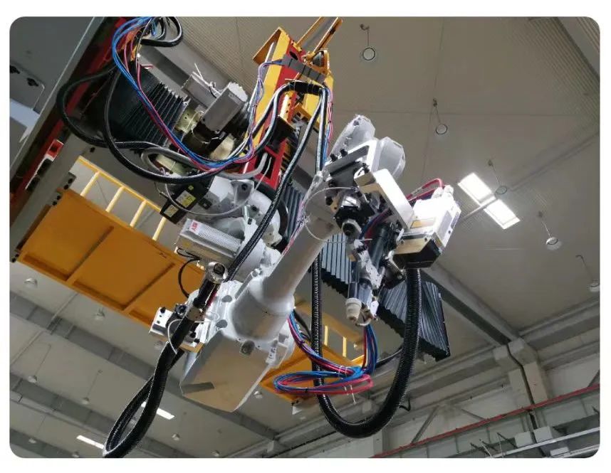 上；；；；Ｅ凡゛bg官网