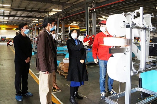 青浦区政协主席李华桂等向导莅临上海；；；Ｅ凡゛bg官网调研