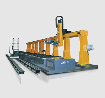 欧博abg官网CNCG系列大管径摩擦盘数控相贯线切割机